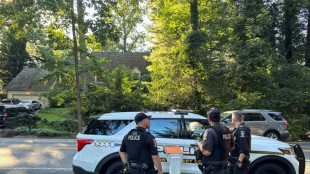 FBI faz operação de busca na casa de ex-conselheiro de Trump John Bolton, hoje opositor