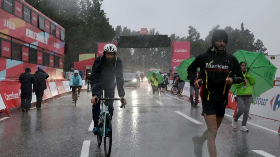  Vuelta stage three abandoned in dangerous weather conditions 