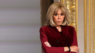 Brigitte Macron qualifie de "sale connes" des militantes qui ont interrompu un spectacle d'Ary Abittan