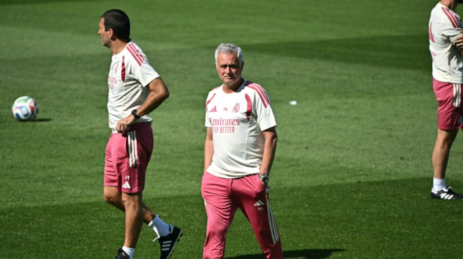  Real Madrid star players are compatible: Mourinho 