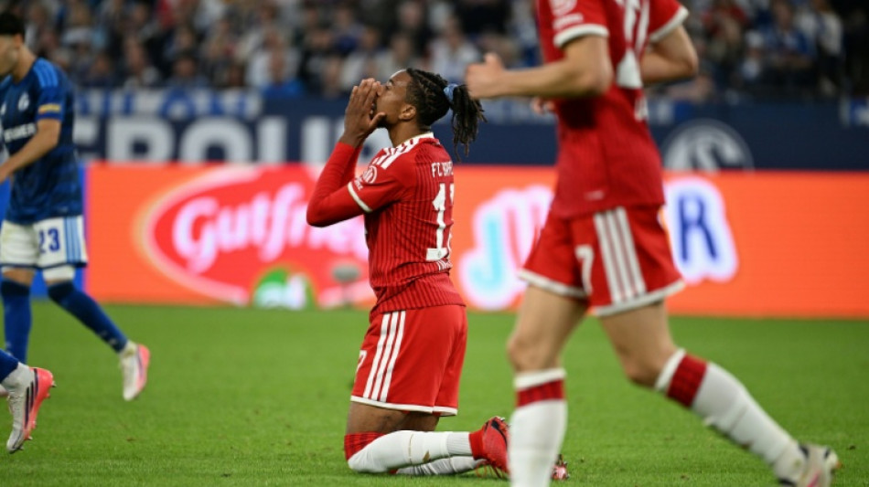  Bayern held to draw by stubborn Schalke 