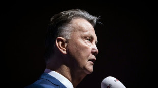 Louis van Gaal asesorar&aacute; a un Ajax en crisis