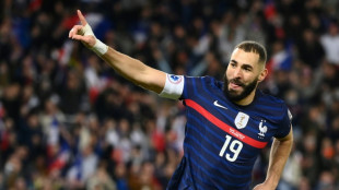 Benzema anuncia el "final" de su carrera en la selecci&oacute;n de Francia