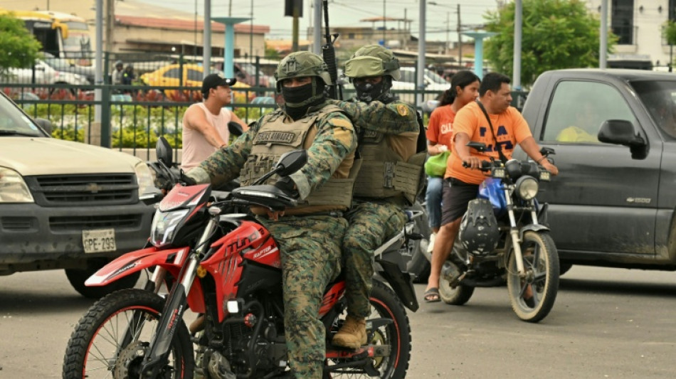  La Fiscal&iacute;a de Ecuador investiga la muerte de un hombre en un operativo militar 