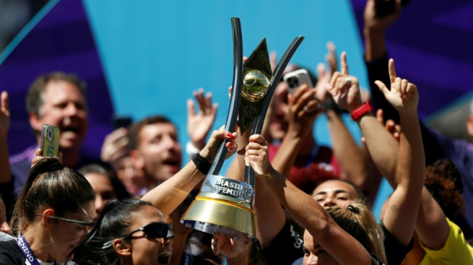  Copa feminina de 2027 será 'oportunidade muito importante', diz lateral Tamires 