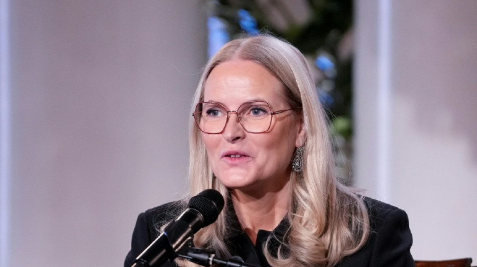  Princesa norueguesa Mette-Marit entra em lista de espera para transplante de pulm&atilde;o 