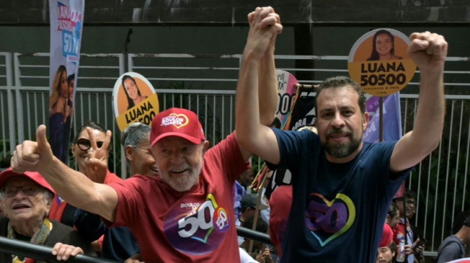 Municipales au Br&eacute;sil: fermeture des bureaux de vote, suspense &agrave; Sao Paulo