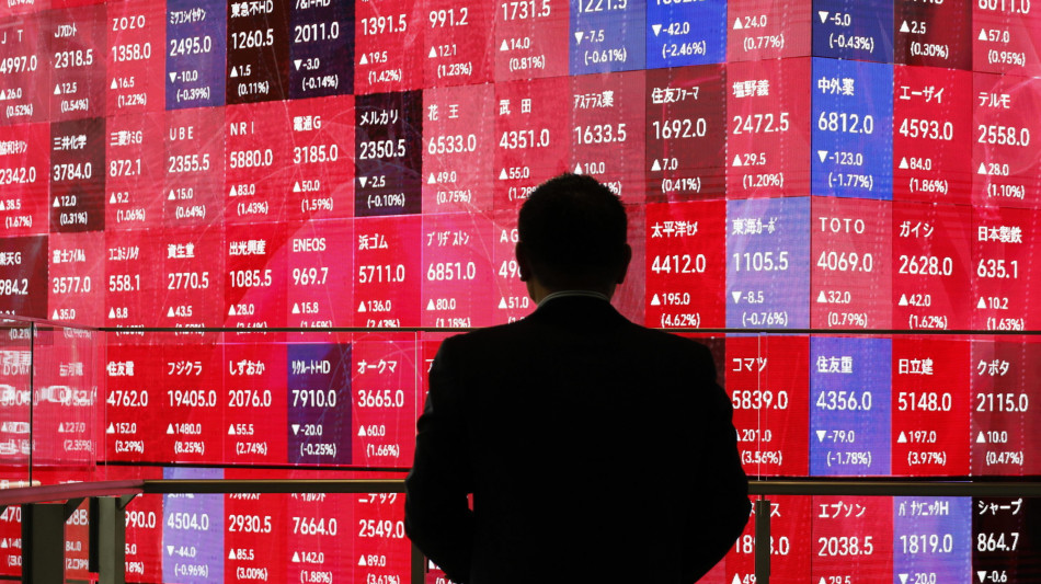 Borsa: Tokyo, apertura poco variata (-0,13%)