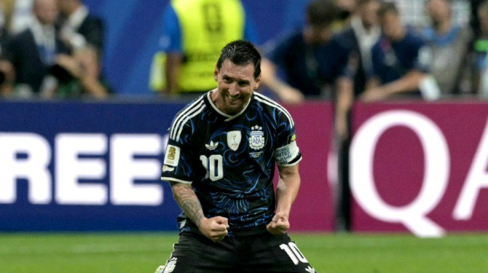  Messi hails 'special' World Cup win over England 