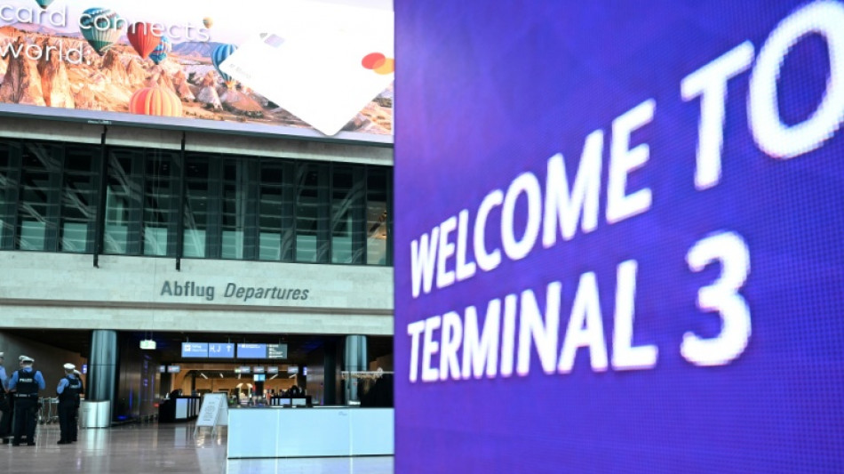  Just a little late: Frankfurt celebrates new airport terminal 