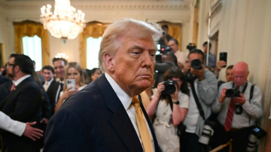  Trump menace de poursuivre le WSJ pour un article lui attribuant une lettre salace à Epstein 