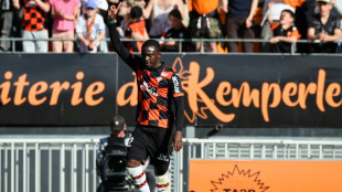 Olympique de Marselha perde na visita ao Lorient e se complica na luta por vaga na Champions