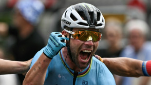 Cavendish supera el r&eacute;cord de Merckx al ganar su 35&ordf; etapa en el Tour