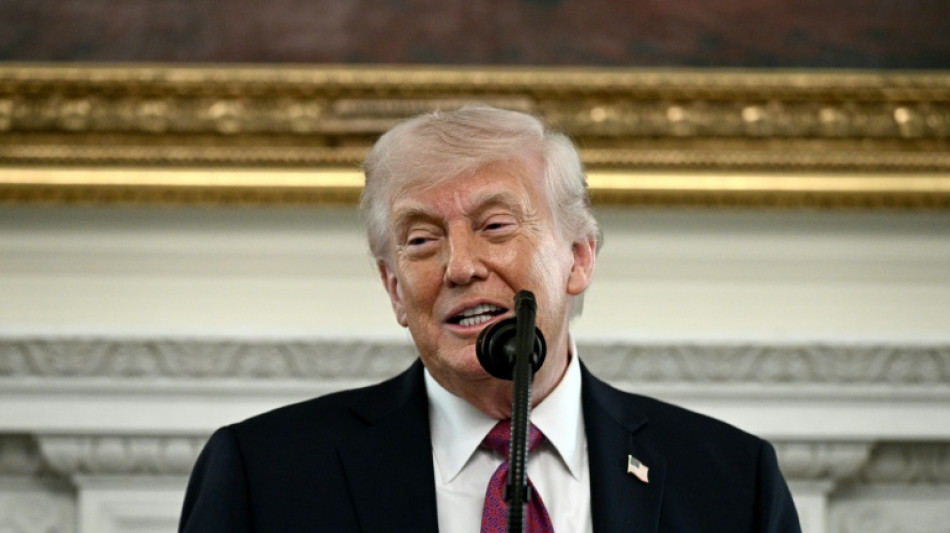  Awkward debut for Trump at correspondents' dinner 