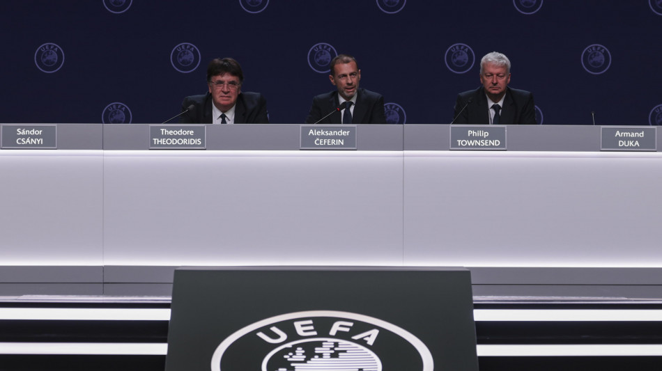  Uefa "la Fifa non pu&ograve; usare il calcio per arricchirsi, cresce l'opposizione al piano" 