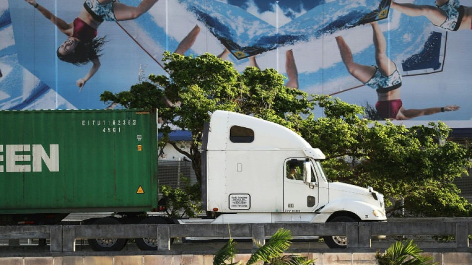  US pushes for weaker truck pollution rules 