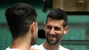 Alcaraz defiende su trono en Wimbledon ante un Djokovic en recuperaci&oacute;n