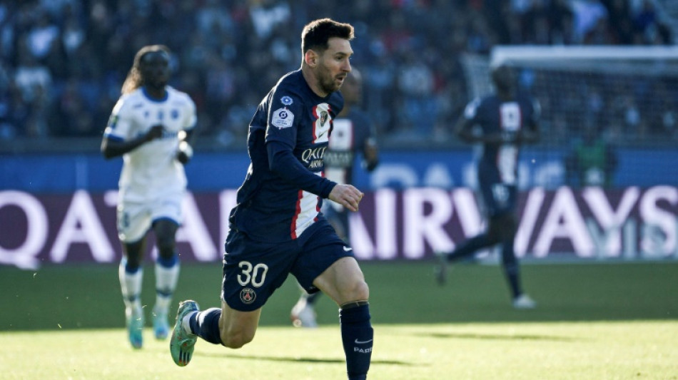 Messi regresa a los entrenamientos con el Par&iacute;s Saint-Germain