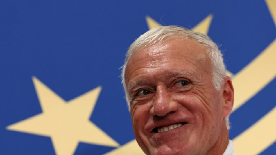  Deschamps points to Spain as team to beat at World Cup 