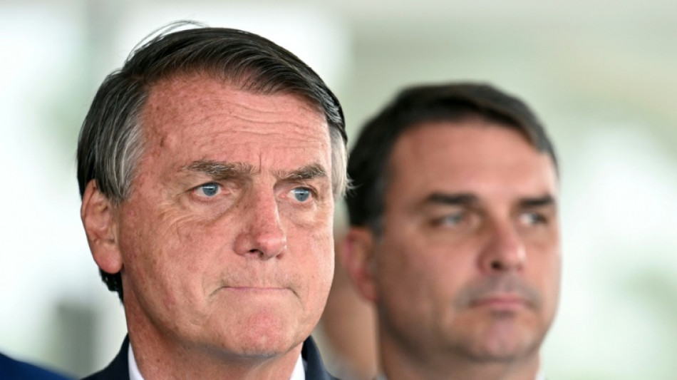  Bolsonaro es trasladado al hospital en Brasil tras malestar en la c&aacute;rcel 