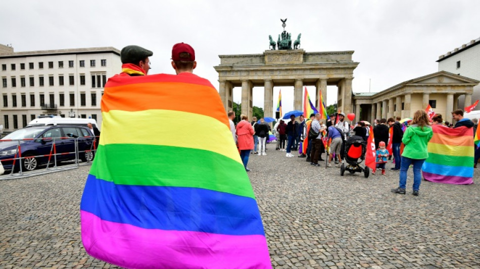 Lauterbach will Einschr&auml;nkungen f&uuml;r Homosexuelle bei Blutspenden aufheben