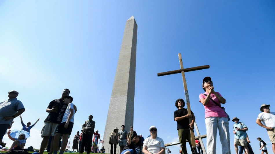  White House mass prayer event seeks to reclaim US Christian roots 