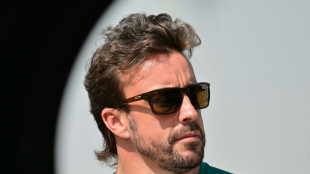 Fernando Alonso logra el mejor tiempo en terceros ensayos libres del GP de Bar&eacute;in