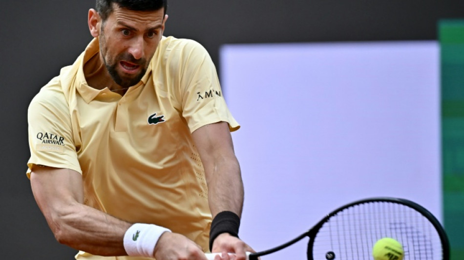  Djokovic trying to hold back time at French Open 