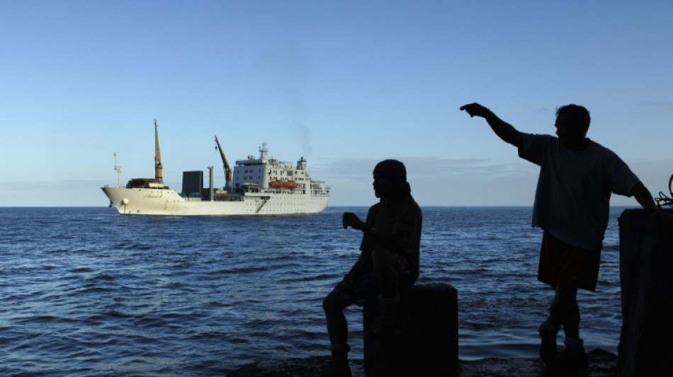  Passenger from hantavirus cruise quarantines on remote Pitcairn Island 