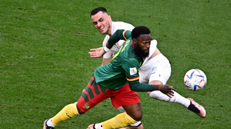 Camer&uacute;n remonta ante Serbia (3-3) y espera el milagro contra Brasil
