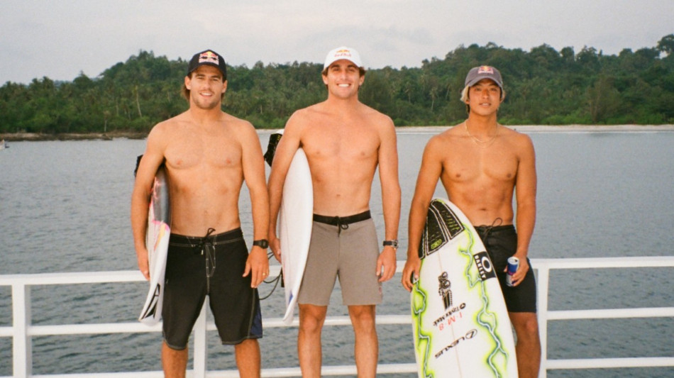  Arriva "One More", il film su amicizia tra surfisti Robinson, Fioravanti e Igarashi 