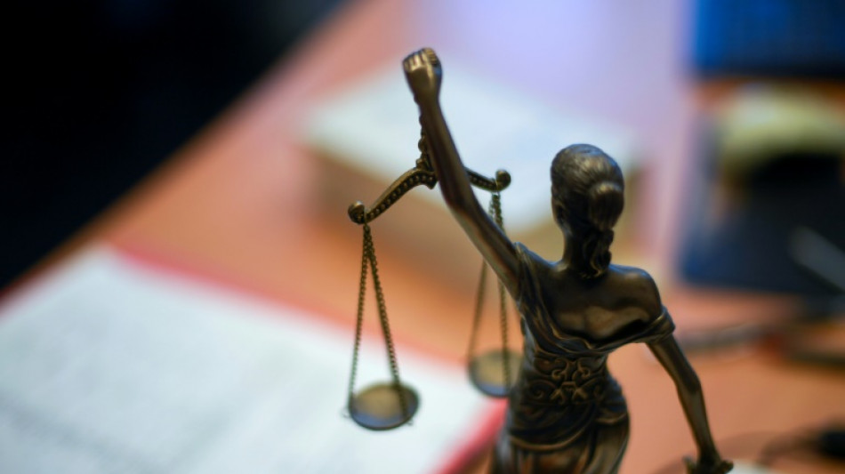 Verfahren gegen vier Angeklagte wegen reichsb&uuml;rgenaher Krankenkasse eingestellt