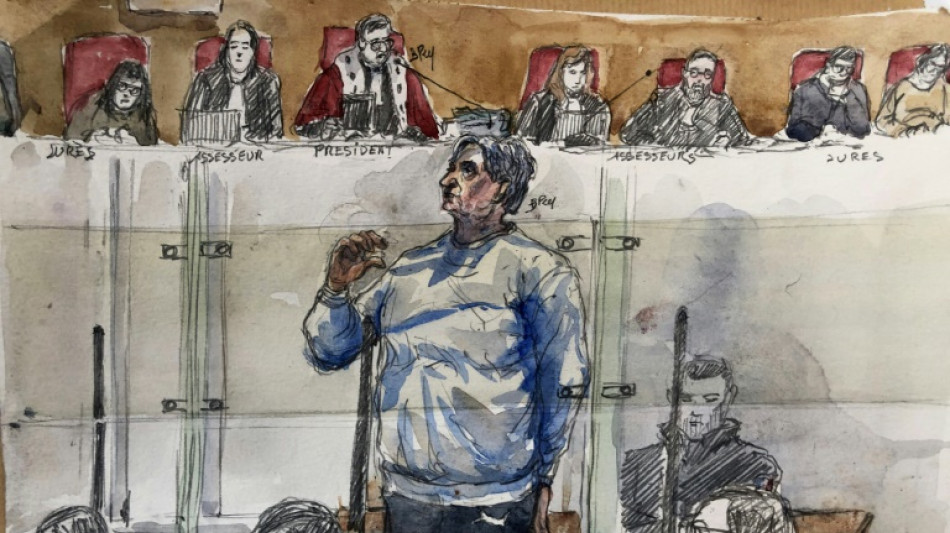 Affaires Fourniret: "il m'a utilis&eacute;e", clame Monique Olivier, accus&eacute;e de complicit&eacute; dans trois meurtres