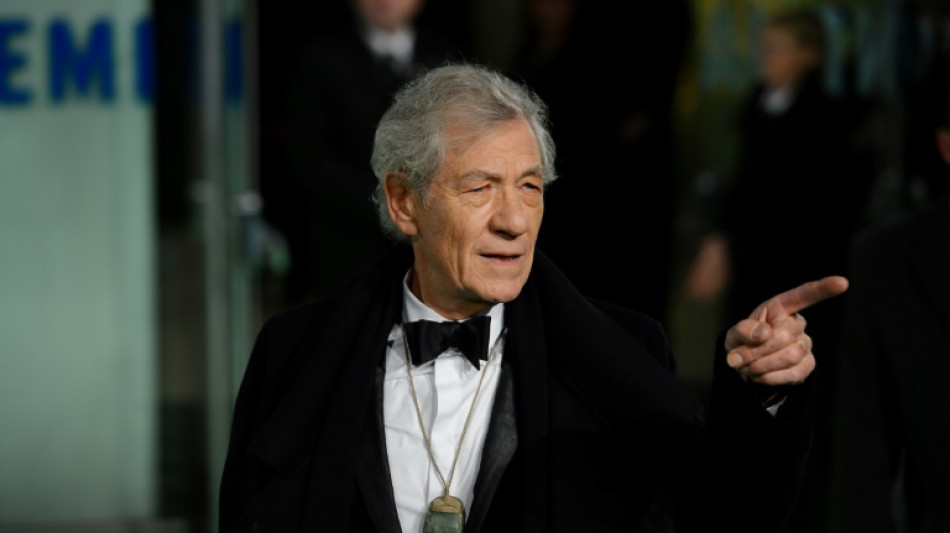 Schauspielstar Ian McKellen nach Sturz von B&uuml;hne im Krankenhaus
