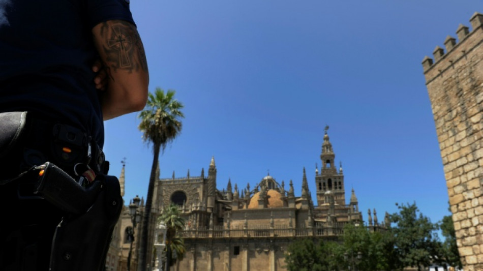 La polic&iacute;a espa&ntilde;ola detiene a traficantes de m&aacute;s de 3.000 piezas arqueol&oacute;gicas