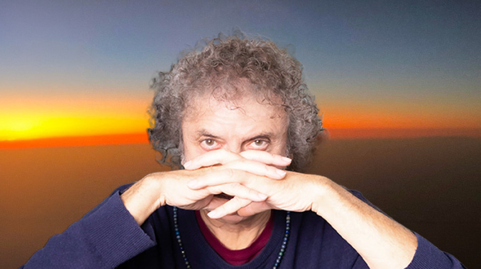  Roberto Cacciapaglia torna dal vivo per chiedere 'No more violence' 