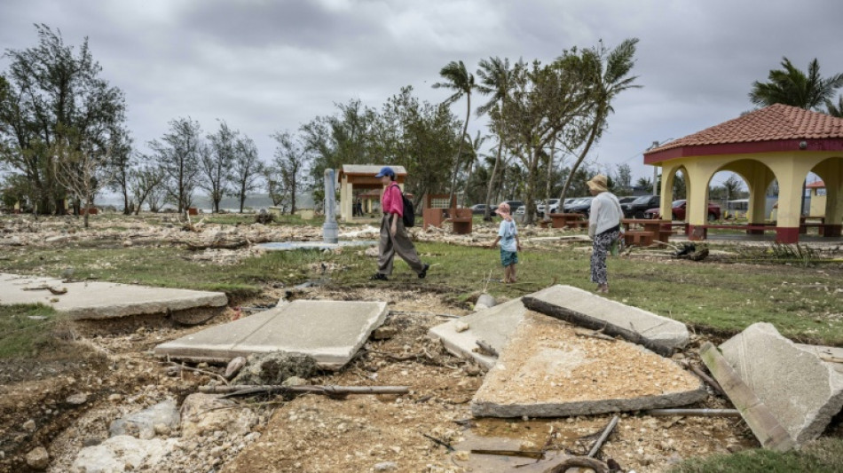  Thousands without power in US Pacific islands after super typhoon 