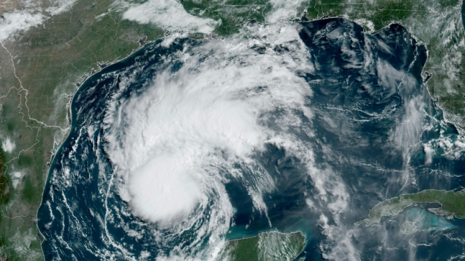Fallecidos por Beryl suben a ocho y el hurac&aacute;n golpea Texas