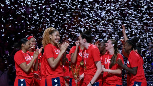 EEUU aplasta a China y extiende su reinado en el b&aacute;squet femenino