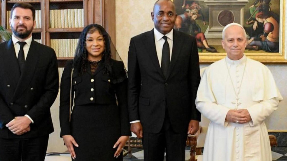  Andrea Iervolino con primo Ministro Dominica da Papa Leone XIV 
