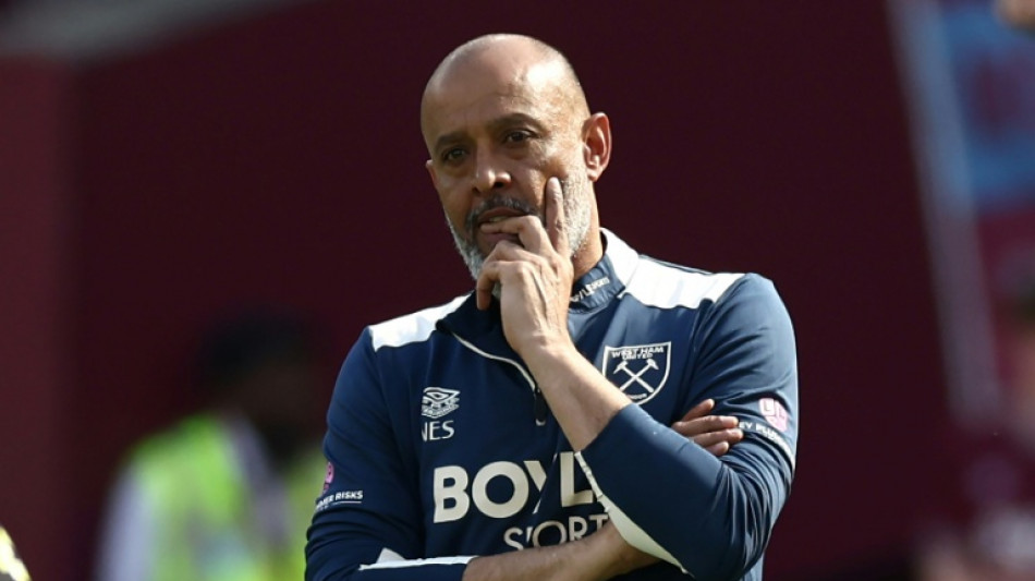  Charlton deliver blow to 'under pressure' Hammers boss Nuno 