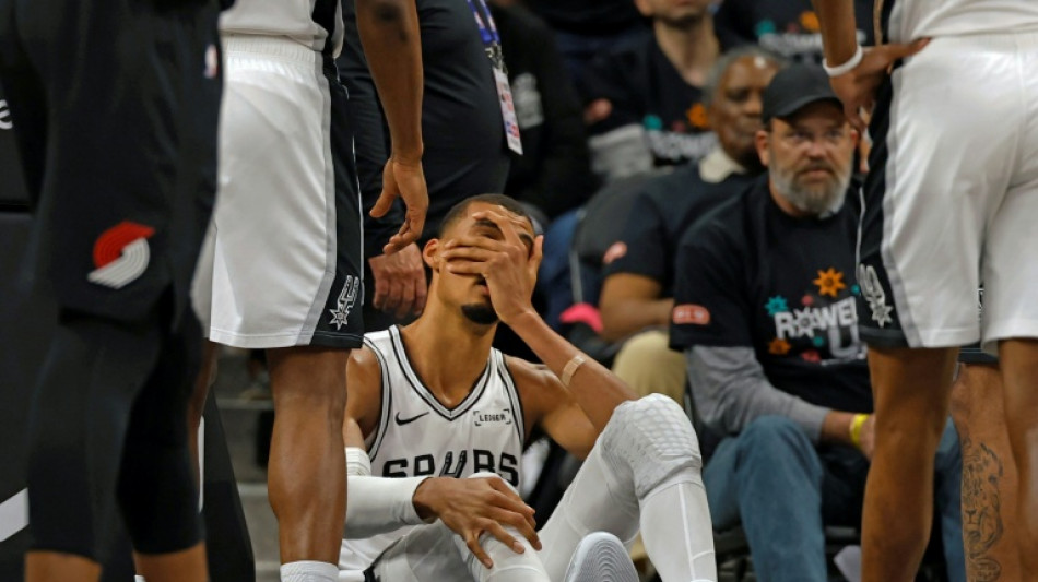  Blazers stun Spurs after Wemby injury, Lakers down Rockets 