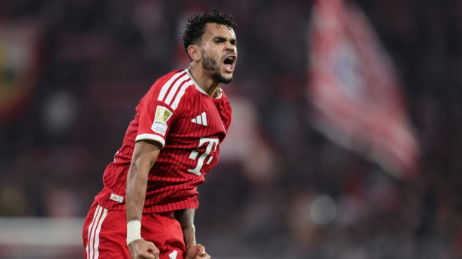  Diaz dazzles as Bayern batter Leipzig to go top 