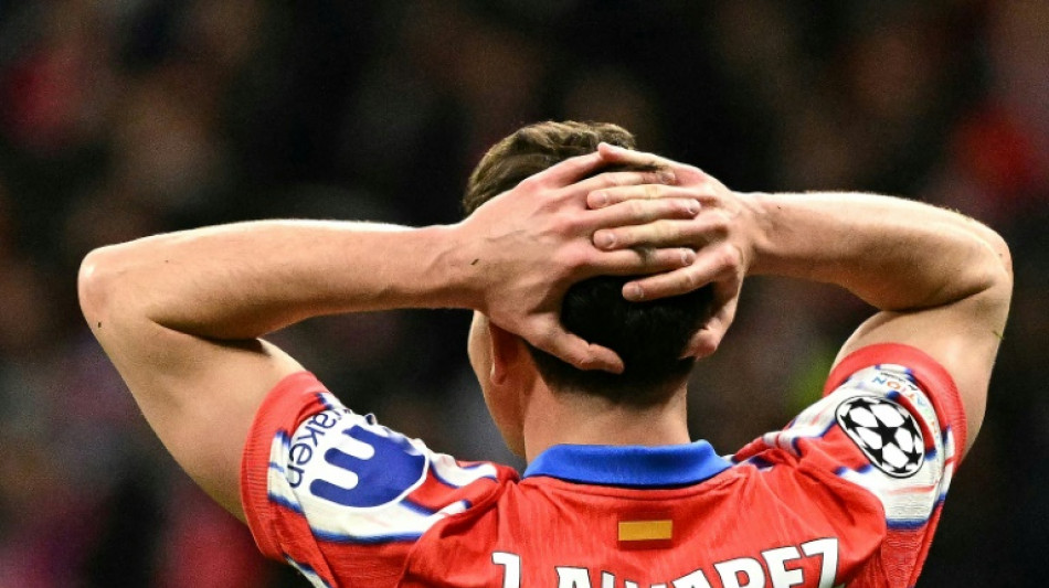 Após dois toques de Álvarez na Champions, IFAB muda regras do pênalti