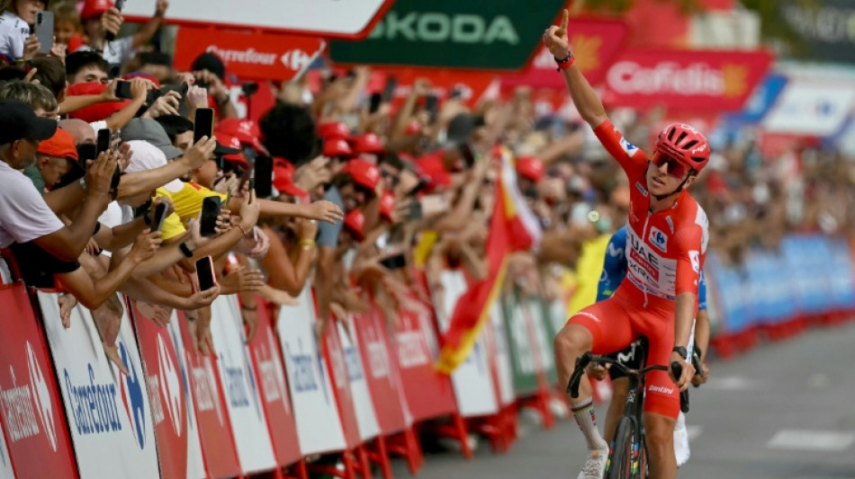  Pogacar holds off Mas to claim Vuelta stage six victory 
