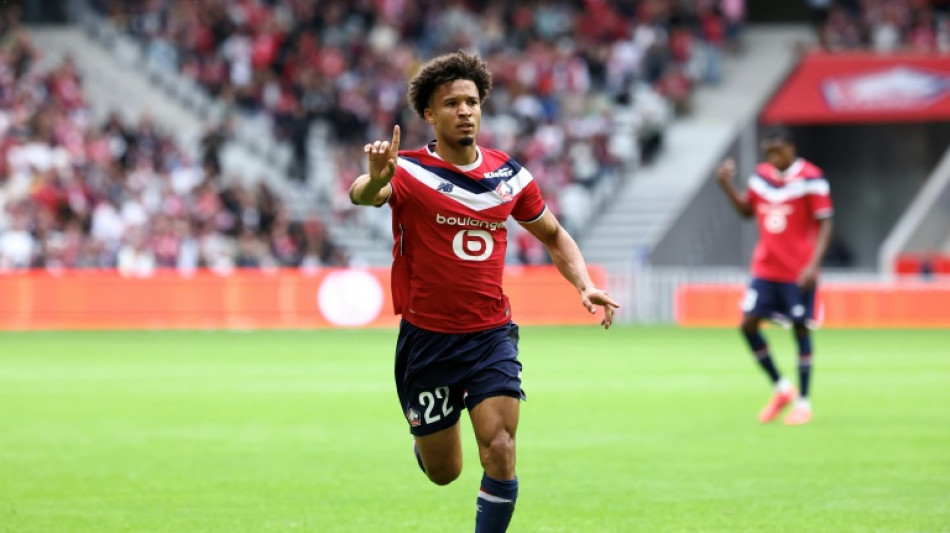 Ligue 1: Lille encha&icirc;ne face &agrave; Troyes et s'empare de la t&ecirc;te 