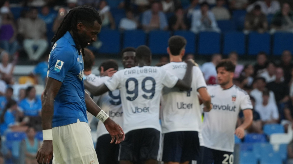  Serie A: il Como espugna il Maradona, Baturina e Douvikas stendono il Napoli 