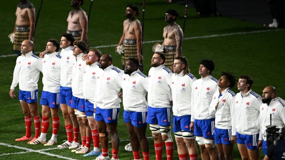  France's Galthie says 'hot and cold' Australia still a threat 