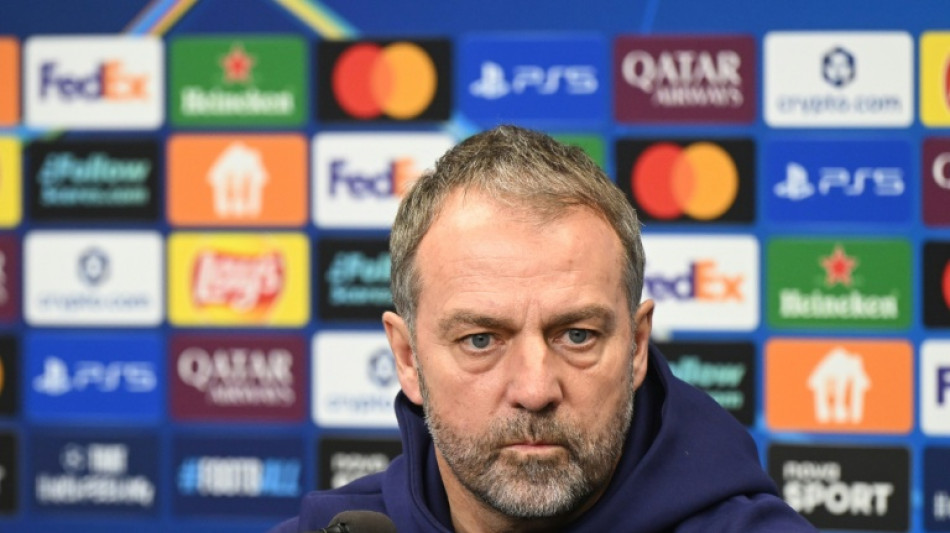 T&eacute;cnico do Bar&ccedil;a diz que Rashford tem 'grande oportunidade' com les&atilde;o de Raphinha