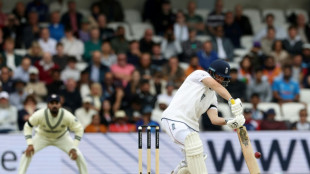 Duckett and Root star as England beat India in thrilling 1st Test